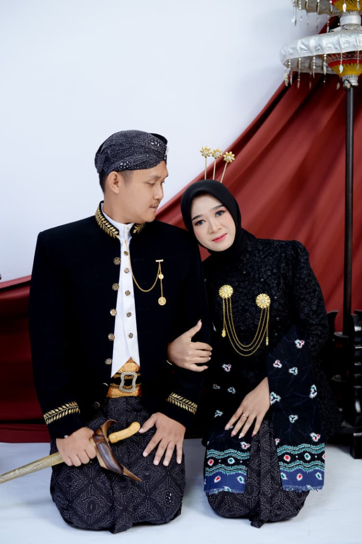 https://UndangannikahanPurwati-Akhmad.webnikah.com/dirmember/00000029/Purwati_Akhmad/photo-287378-338945-l-202609160922.jpg