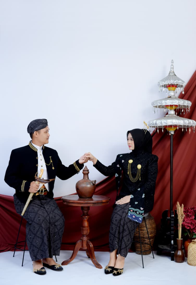 https://UndangannikahanPurwati-Akhmad.webnikah.com/dirmember/00000029/Purwati_Akhmad/photo-287378-338947-l-202609160923.jpg