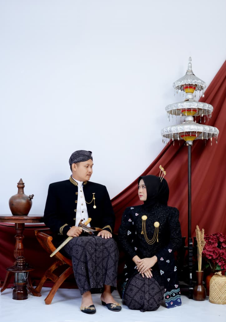 https://UndangannikahanPurwati-Akhmad.webnikah.com/dirmember/00000029/Purwati_Akhmad/photo-287378-338958-l-202609160925.jpg